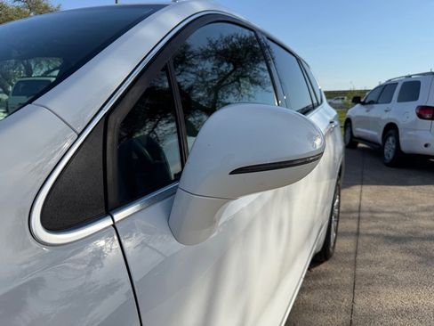 Used 2020 Buick Envision Essence FWD image 10