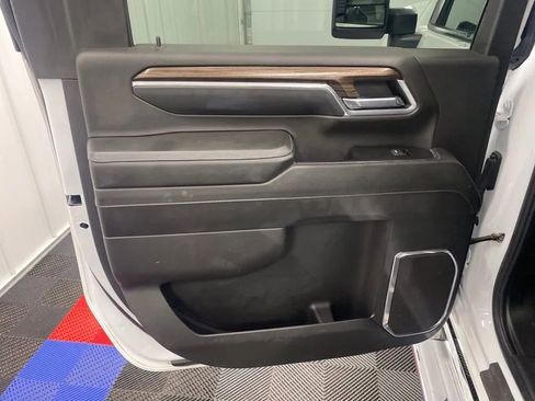 Used 2024 Chevrolet Silverado 2500 LT image 12