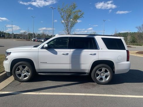 Used 2019 Chevrolet Tahoe LT image 9