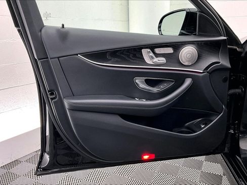 Certified 2022 Mercedes-Benz E 350 Black image 24