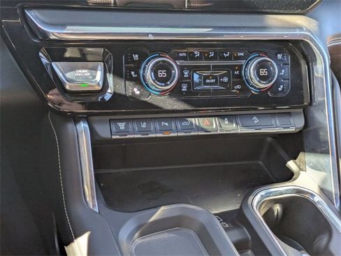 Certified 2024 GMC Sierra 2500 Denali Ultimate image 23