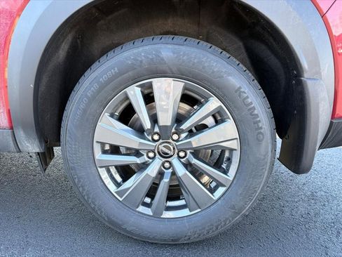 New 2026 Nissan Pathfinder SV image 27