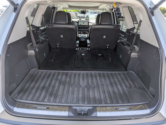 Used 2025 Toyota Grand Highlander FWD image 15