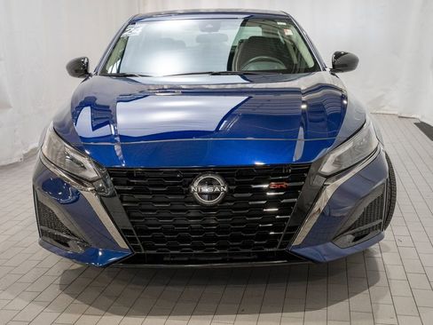 Certified 2024 Nissan Altima 2.5 SR image 2