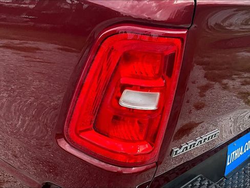 Used 2025 RAM 1500 Laramie AWD/4WD image 29