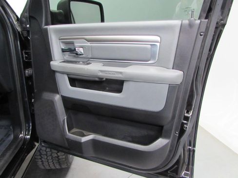 Used 2016 RAM 1500 Big Horn AWD/4WD image 16