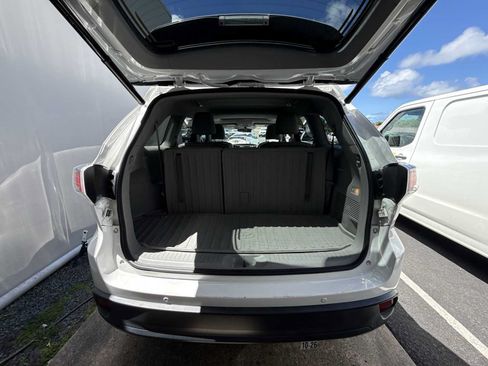 Used 2015 Toyota Highlander Limited FWD image 26