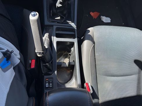 Used 2016 Subaru Crosstrek 2.0i Premium image 16