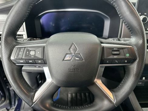 Used 2024 Mitsubishi Outlander SE image 20