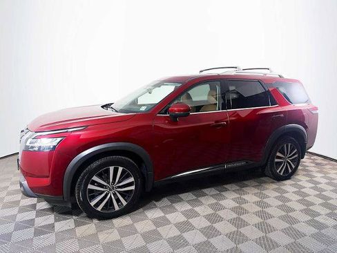 Certified 2022 Nissan Pathfinder Platinum w/ Cargo Package AWD/4WD image 1