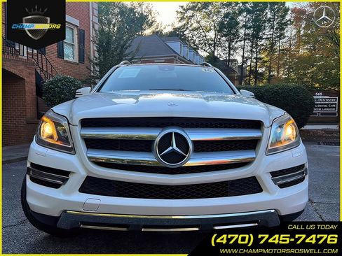 Used 2016 Mercedes-Benz GL 450 4MATIC image 4