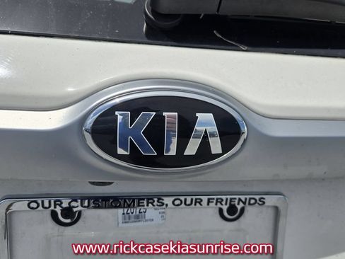 Used 2021 Kia Seltos S FWD image 9
