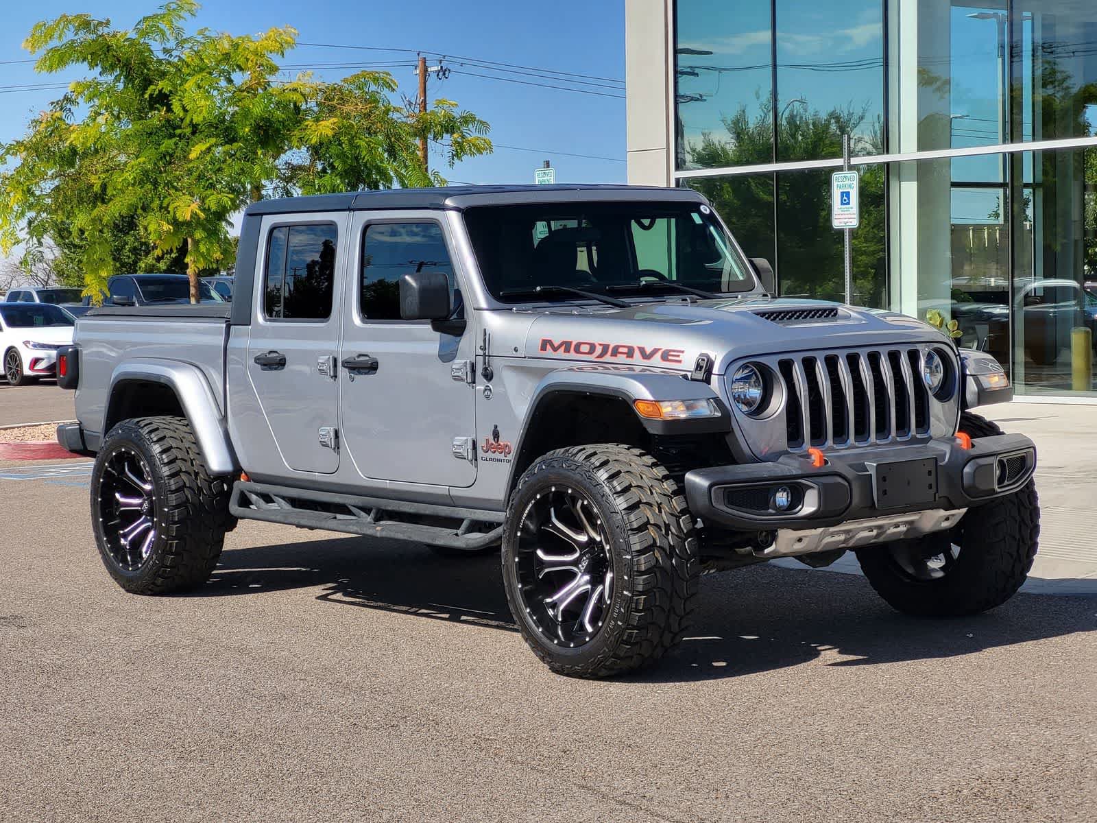 Used 2020 Jeep Gladiator Mojave w/ Trailer Tow Package AWD/4WD image 3