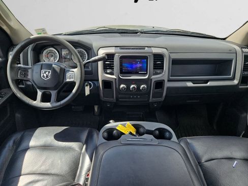 Used 2014 RAM 2500 Tradesman w/ Chrome Appearance Group AWD/4WD image 9