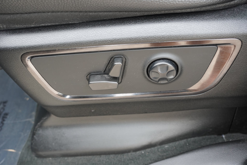 Used 2022 RAM 1500 Limited w/ Night Edition AWD/4WD image 27