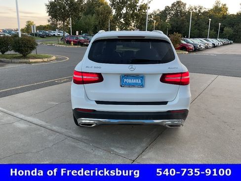 Used 2018 Mercedes-Benz GLC 300 4MATIC image 5