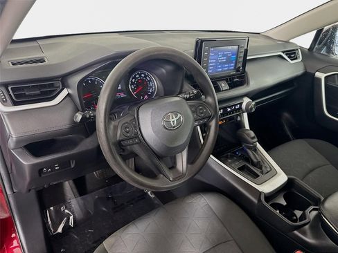 Used 2021 Toyota RAV4 XLE FWD image 9