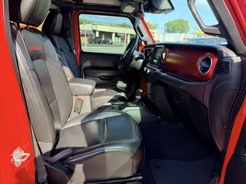 Used 2020 Jeep Gladiator Rubicon w/ Dual Top Group AWD/4WD image 21