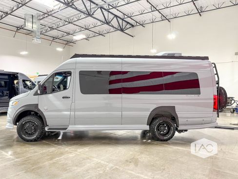 Used 2026 Mercedes-Benz Sprinter 3500 image 8