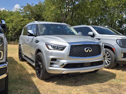 Used 2018 INFINITI QX80 4WD w/ Deluxe Technology Package