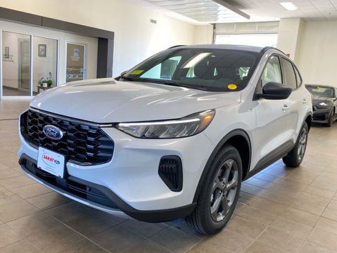 New 2025 Ford Escape ST-Line w/ Tech Pack #1 image 4