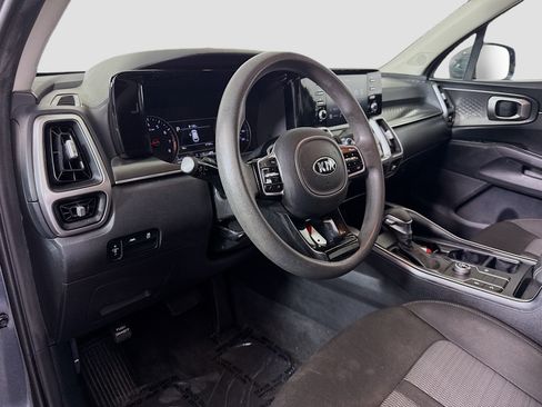 Used 2021 Kia Sorento LX FWD image 22