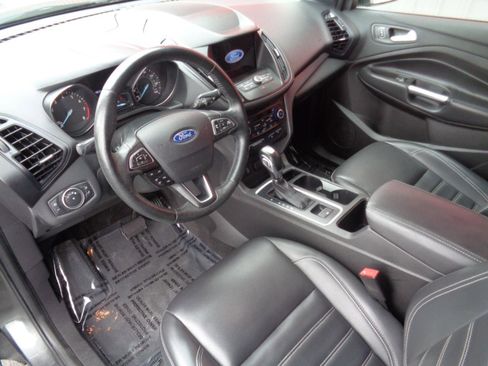 Used 2019 Ford Escape SEL AWD/4WD image 2