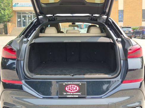 Used 2022 BMW X6 xDrive40i w/ M Sport Package AWD/4WD image 6