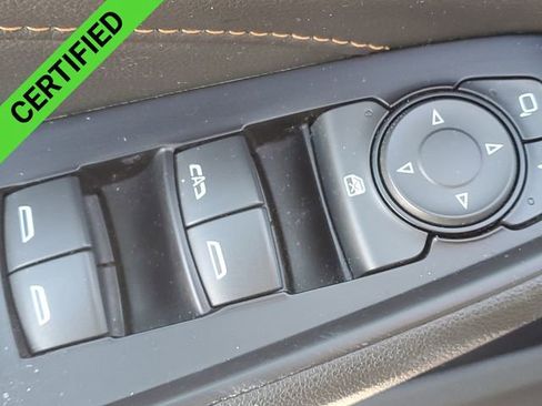 Used 2019 Chevrolet Traverse LT image 23