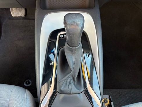 Used 2024 Toyota Corolla SE image 19