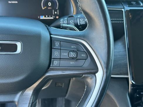 Used 2021 Jeep Grand Cherokee L Limited AWD/4WD image 15