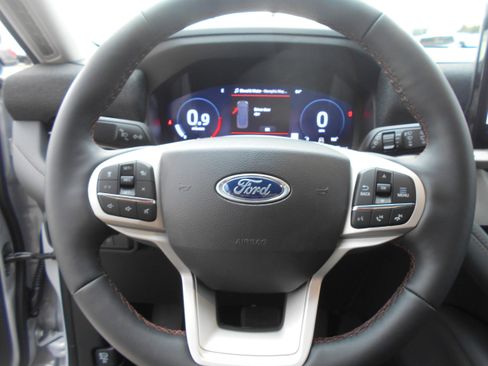 New 2026 Ford Explorer Active image 34