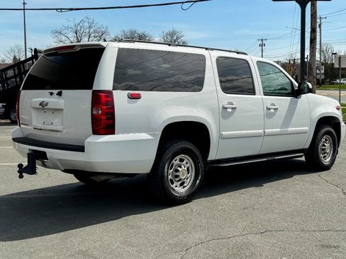 Used 2007 Chevrolet Suburban 2500 LT AWD/4WD image 4