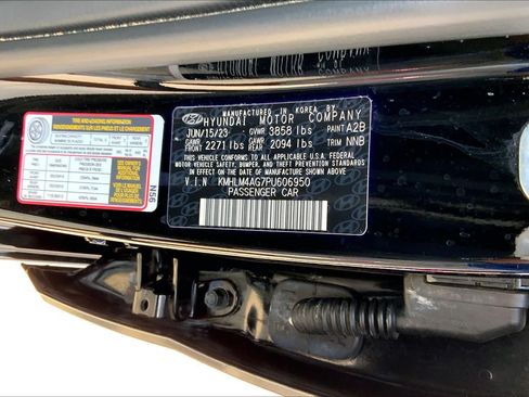 Certified 2023 Hyundai Elantra SEL FWD image 33