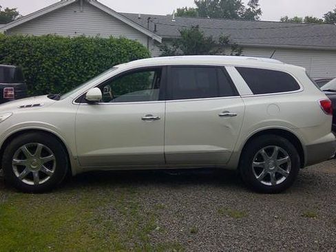 Used 2008 Buick Enclave CXL w/ Entertainment Package #3 image 11