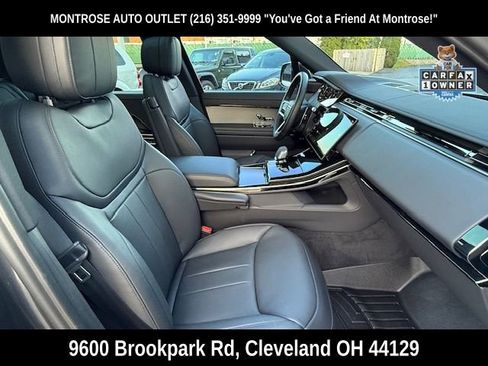Used 2025 Land Rover Range Rover Sport SE image 18