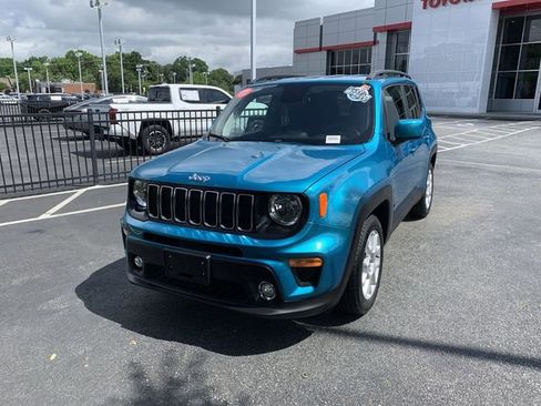 Used 2019 Jeep Renegade Latitude FWD image 4