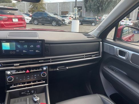 Used 2025 Hyundai Santa Fe SEL image 34