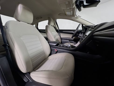 Used 2019 Ford Fusion S FWD image 23
