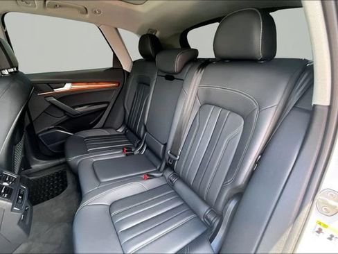 Used 2023 Audi Q5 2.0T Premium Plus w/ Premium Plus Package AWD/4WD image 28