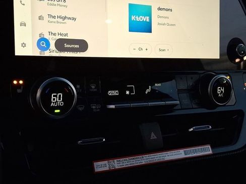 New 2026 Toyota Highlander XSE image 11