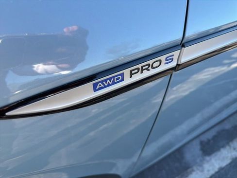 Used 2025 Volkswagen ID.4 Pro S image 7