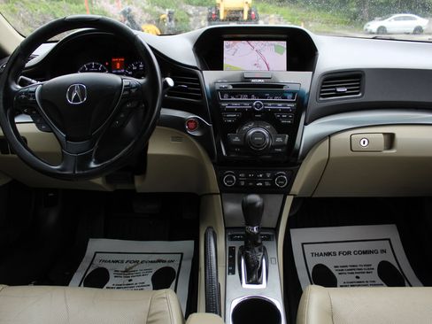 Used 2014 Acura ILX w/ Technology Package FWD image 19