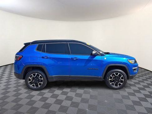 Used 2021 Jeep Compass Trailhawk w/ Sun and Sound Group AWD/4WD image 8