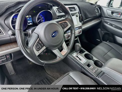 Used 2017 Subaru Outback 2.5i Limited w/ Popular Package #5 AWD/4WD image 9