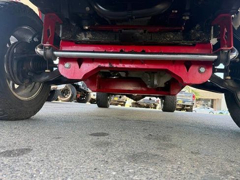 Used 2003 Chevrolet Silverado 2500 LS w/ Skid Plate Package AWD/4WD image 23