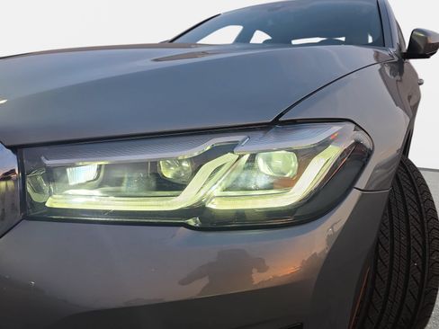 Used 2023 BMW 540i w/ Premium Package RWD image 29