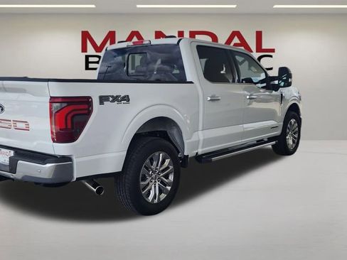 Used 2025 Ford F150 Lariat w/ Equipment Group 501A Mid AWD/4WD image 5