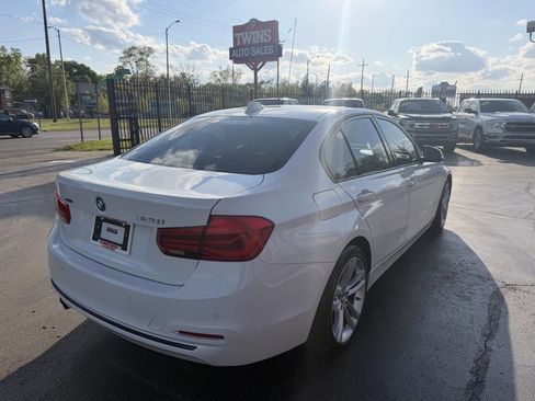 Used 2016 BMW 328i xDrive Sedan AWD/4WD image 5