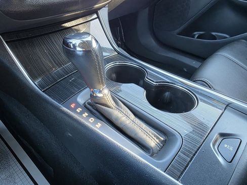 Used 2017 Chevrolet Impala LT image 16